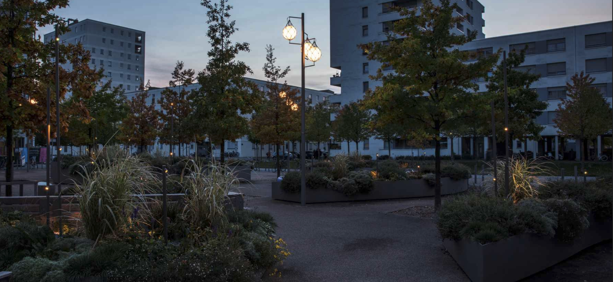 Außenbeleuchtung einer urbanen Grünanlage